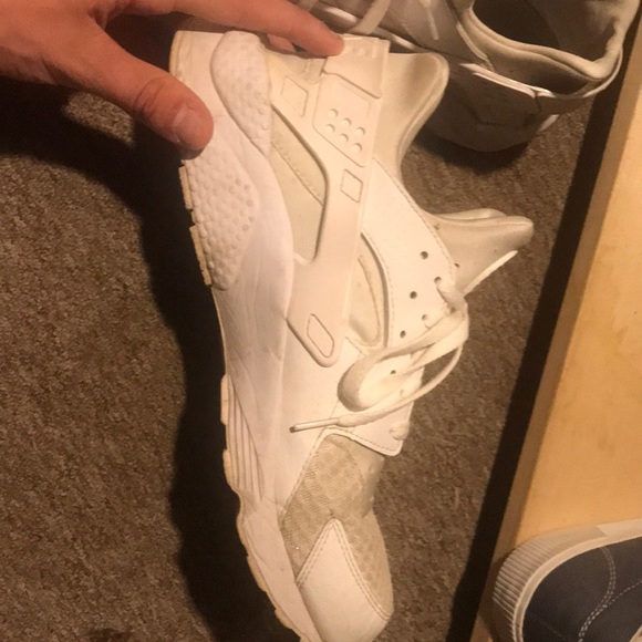 Nike Huarache White - Picture 5 of 6